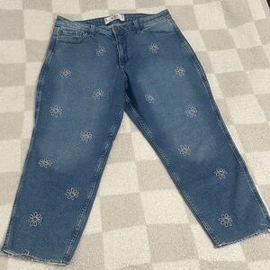 Hollister Blue Cropped Jeans with Daisy Embroidery